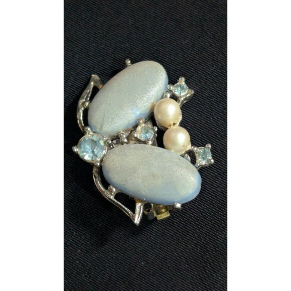 Vintage Clip-On Earrings W/ Blue Oval Cabochons Faux Pearls & Rhinestones On Sil - Picture 9 of 9